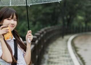 17一起吃瓜app里的官网蘑菇长得真挺逗，难怪我夜夜失眠！