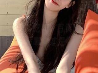 “51吃瓜”首页的网址们竞相露脸，究竟哪个才是年终大奖？