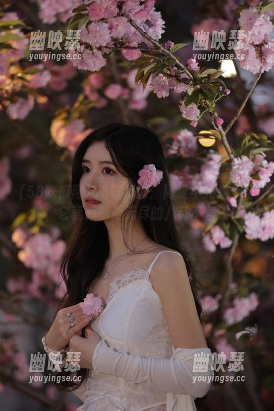58吃瓜网 58吃瓜网:网址不光是个网址,它蕴藏的是无尽的八卦不差钱!