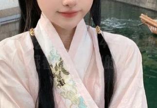 为什么观看zztt49总让我觉得这里面藏着许多隐秘的乐趣？