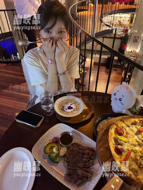 今日黑料网 新鲜出炉,今日黑料网直达你的萌芽小心思,来点戏水!