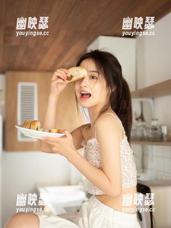 吃瓜91cgg，永久保持对八卦的热爱，绝对停不下来呀！
