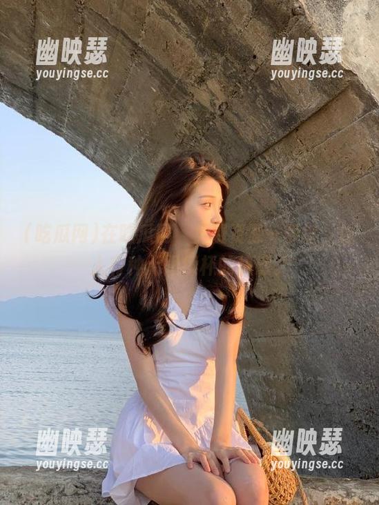 在吃瓜网，免费资源一箩筐，让人有种无限续杯的快感。