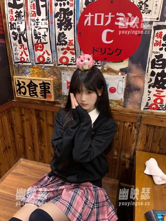 快手黑料网的网页像一面镜子，反射出让我猝不及防的八卦，真心不想被揪住。