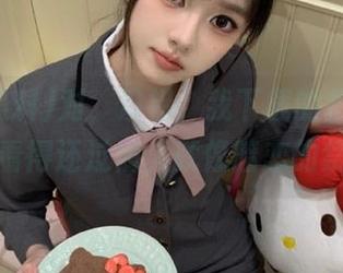 对，没错，我下载的扒哥黑料比网上看得还过瘾，就像暗恋的禁忌感！