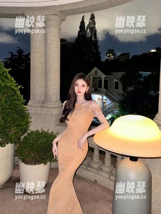 有没有能让我边吃零食边观看的APP，像黑料不打烊那么精彩？