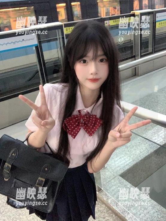 分享你的咸鱼翻身故事，155fum黑料吃瓜网让你一秒变明星！