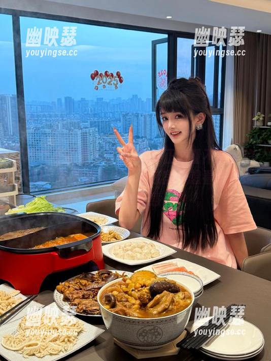 黑料正能量不打烊的入口，每次都像进了个迷宫，想看却总是看偏，真有意思。