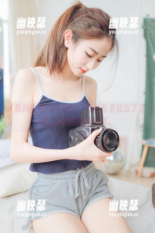 登录黑料网，吃着吃着就忘了正事，瓜田里的意识流。